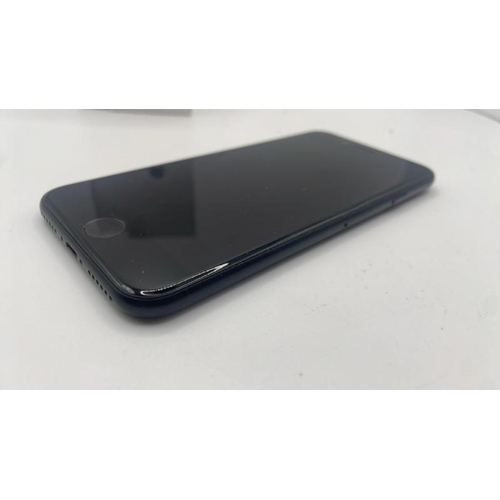 9099 - APPLE IPHONE SE (2ND GEN) / A2296 / 64GB / IMEI: 355048441466539 / I-CLOUD LOCKED