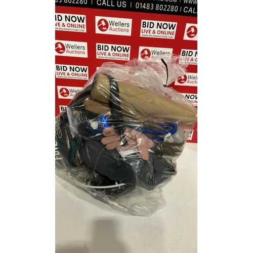 3002 - BAG OF BRIC-A-BRAC INCL. POWER BANK, LOWEPRO CASE, PROCARE FOIL, ETC