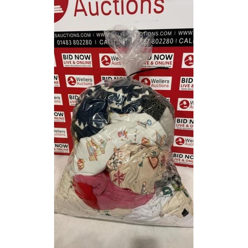 3011 - BAG OF MIXED PRE-OWNED CLOTHING