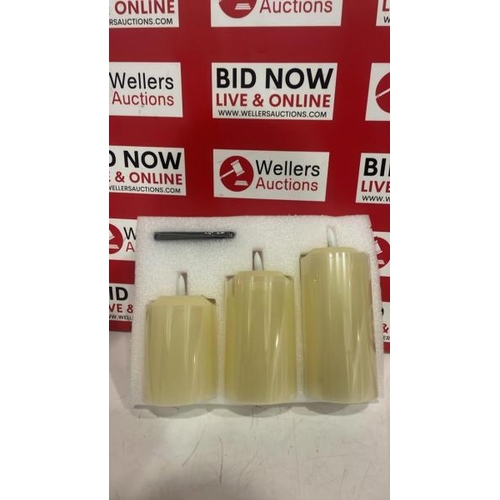 8050 - SET OF 3 LED REMOTE CONTROLLED CANDLES