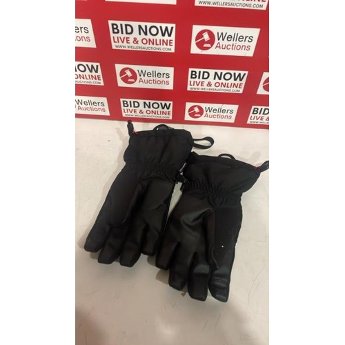 8074 - PAIR OF NORTHFACE SKI GLOVES SIZE LARGE