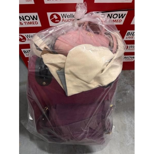 1174 - BAG OF NEW & PRE-OWNED BAGS & HANDBAGS
