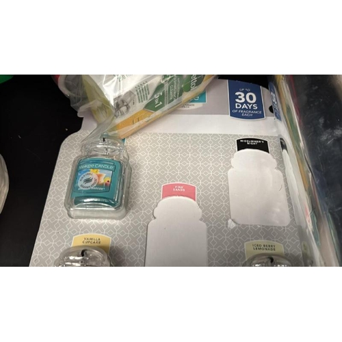 9085 - ASSORTED HOME GOODS INCL. FAIRY PLATINUM ETC.