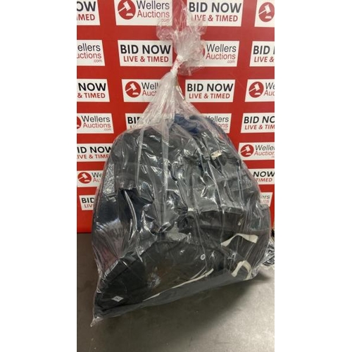 7527 - BAG OF RUCKSACKS INC. THE NORTH FACE