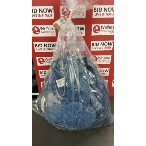 7551 - BAG OF JEANS INC. POLO BEAR