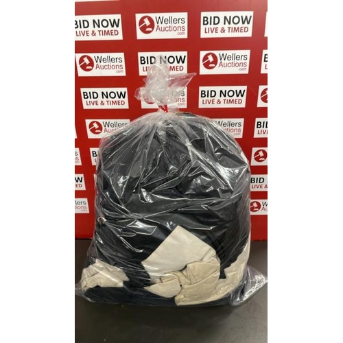7562 - BAG OF JACKETS
