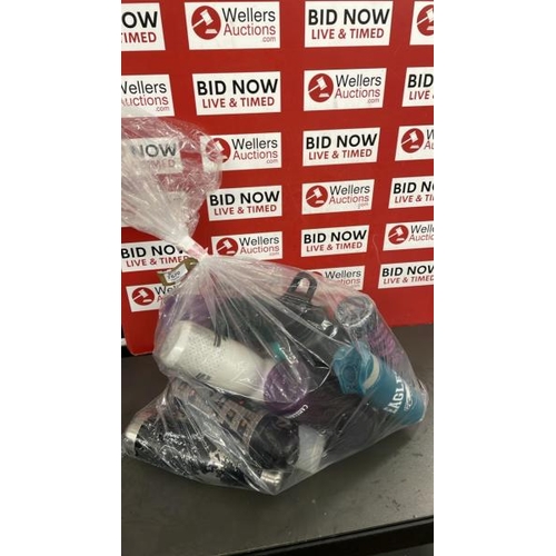 7570 - BAG OF BOTTLES