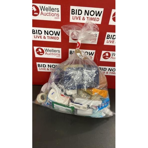 7613 - BAG OF HYGIENE ITEMS