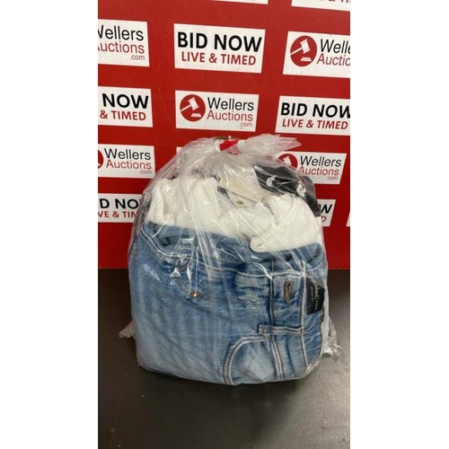 Lot 7633      