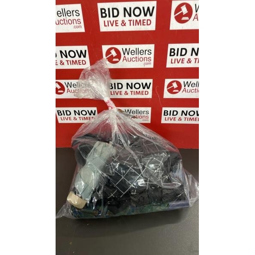 Lot 7637      