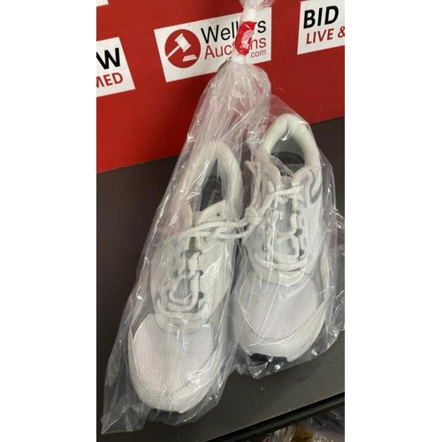 7643 - BAG OF BRAND NEW TRAINERS - SCKECHERS