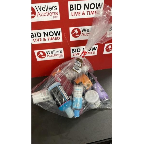 Lot 7653      