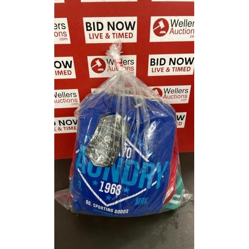 Lot 7676      