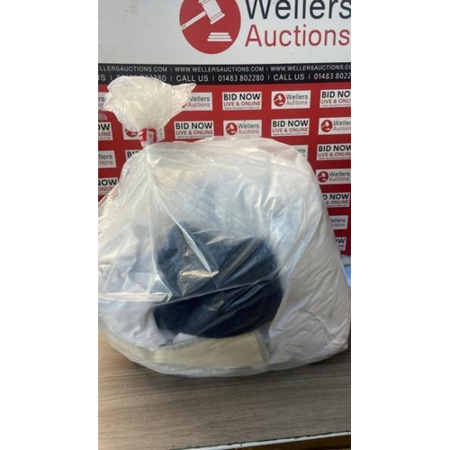 7755 - BAG OF DUVET AND COVER