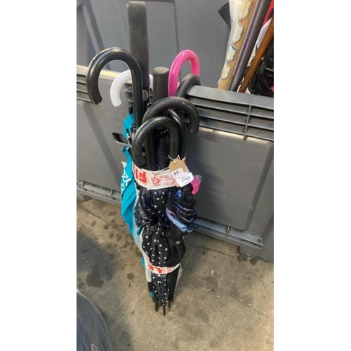 7768 - UMBRELLAS X10