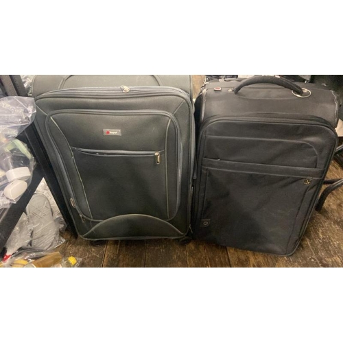 7819 - X2 SUITCASES INC. EZZYROL, ANTLER