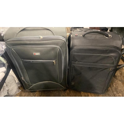 7819 - X2 SUITCASES INC. EZZYROL, ANTLER