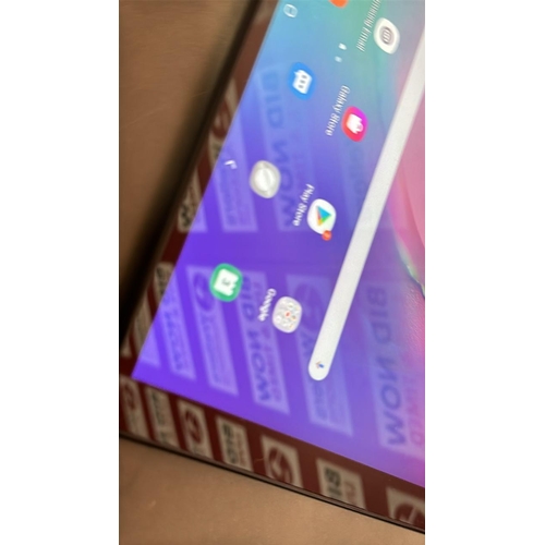 27 - SAMSUNG GALAXY TAB A 10.1 (2019) / SM-T515 / SILVER / 32GB / GOOGLE UNLOCKED / IMEI: 356224104024449... 
