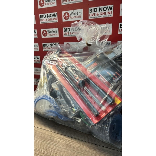 9129 - BAG OF TOOLS / G68-G76