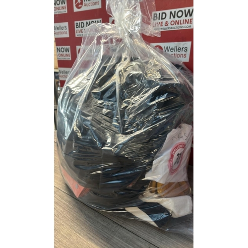 9135 - BAG OF BAGS / G68-G76