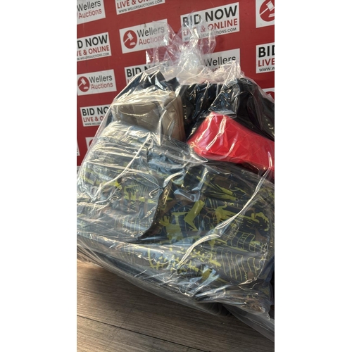 9135 - BAG OF BAGS / G68-G76