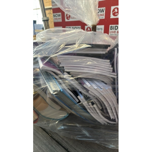 9138 - BAG OF BOOKS / CW