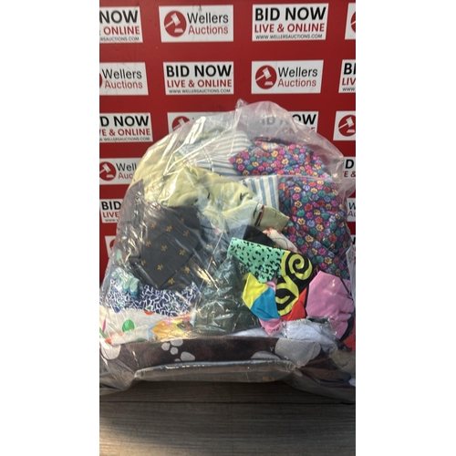 9147 - BAG OF BEDDING AND LINEN / CW