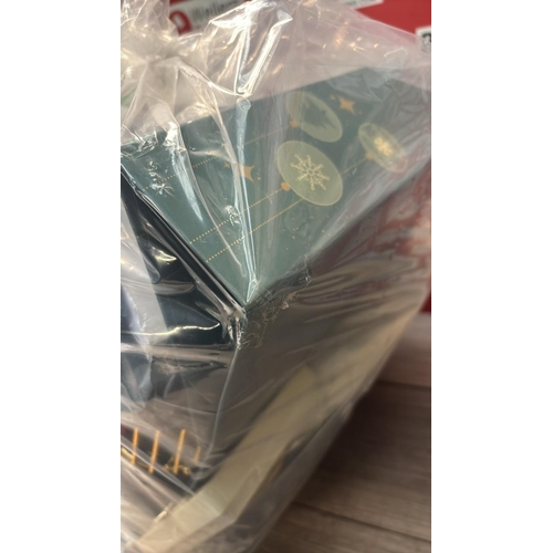 9156 - BAG OF BRIC A BRAC / CW