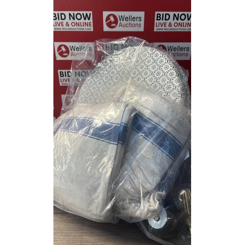 9166 - BAG OF KITCHEN AND HOUSEHOLD ITEMS  / CW