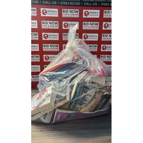 9188 - BAG OF BOOKS / CW