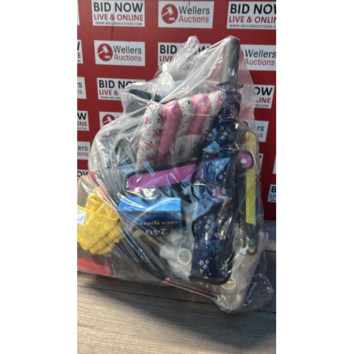 9213 - BAG OF BRIC A BRAC / ORCW