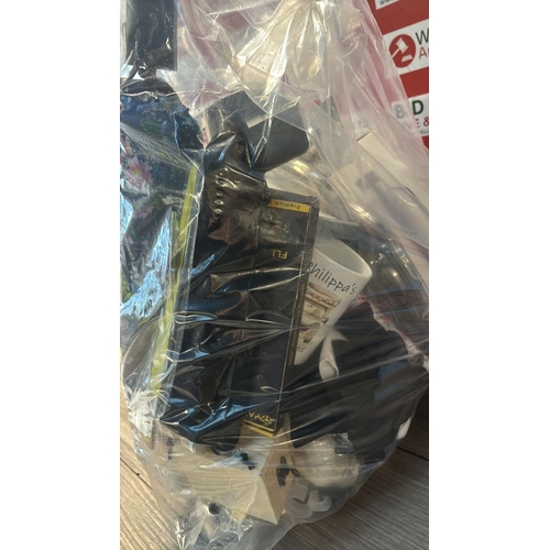 9213 - BAG OF BRIC A BRAC / ORCW