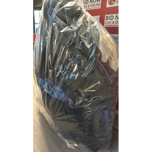 9247 - BAG OF GENTS PRE-OWNED CLOTHING / OO