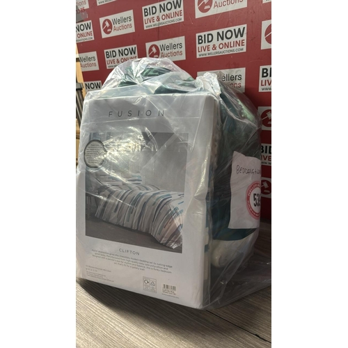 9288 - BAG OF BEDDING AND LINEN / OOO