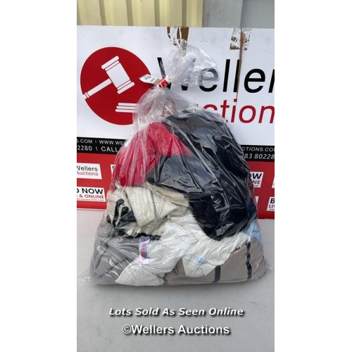 5635 - BAG OF JUMPERS