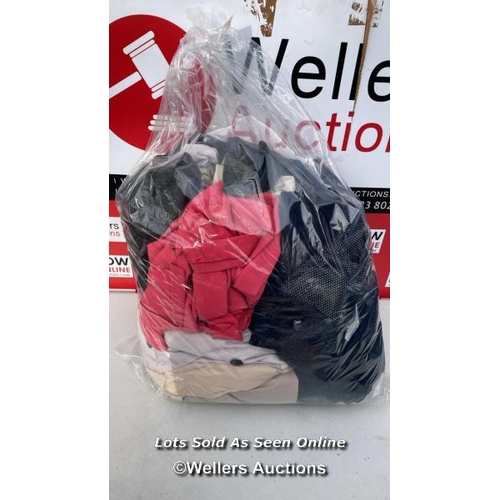 5641 - BAG OF JACKETS