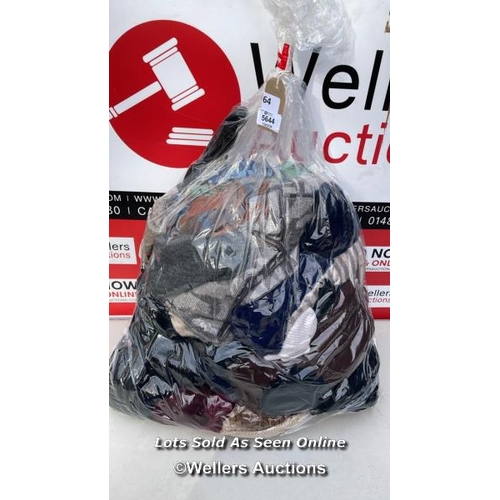 5644 - BAG OF SCARFS AND HATS