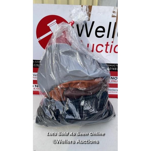 5656 - BAG OF RUCKSACKS