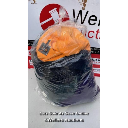 5670 - BAG OF JACKETS