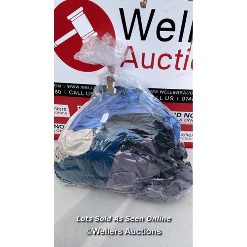 5675 - BAG OF JACKETS INC. MOUNTAIN WAREHOUSE