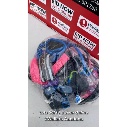 5676 - BAG OF GYM ACCESSORIES