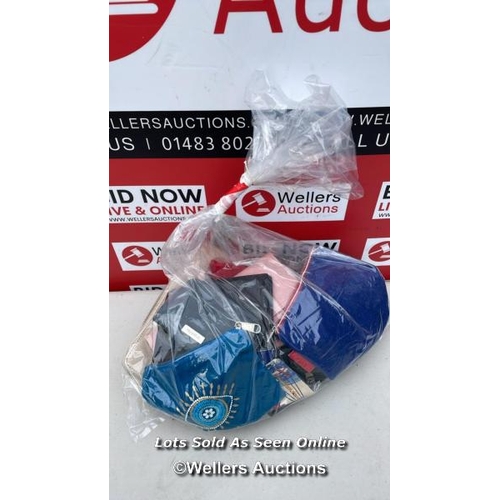 5771 - BAG OF WALLETS