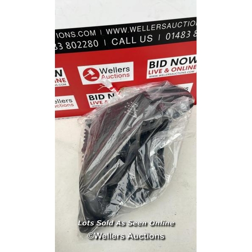 5778 - ICE SKATE ROLLERS