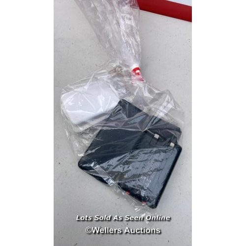 5784 - BAG OF POWER BANKS X5