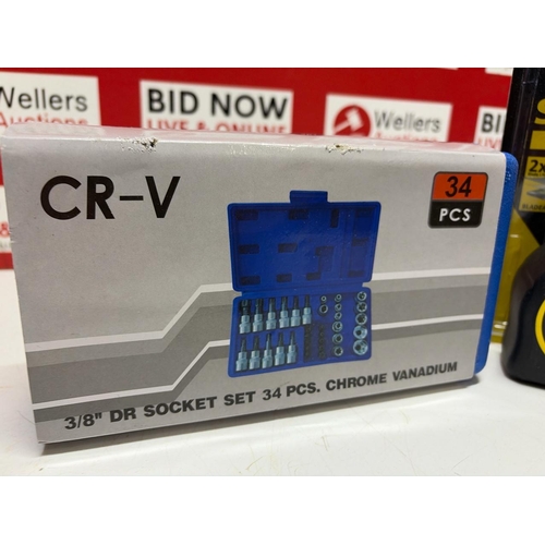3065 - NEW STANLEY FATMAX 8M TAPE AND NEW CR-V SOCKET SET