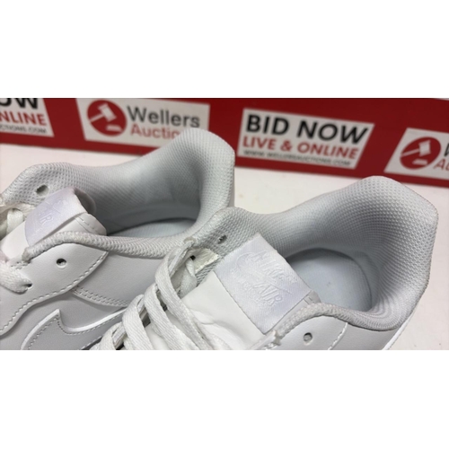 3068 - NEW NIKE AIR FORCE 1 TRAINERS, UK 10