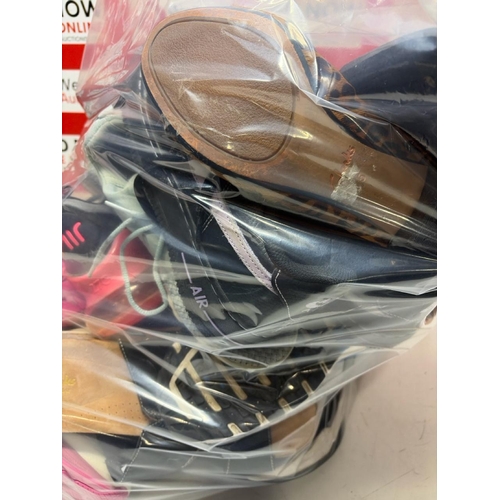 3094 - BAG OF PRE-OWNED FOOTWEAR INC. NIKE