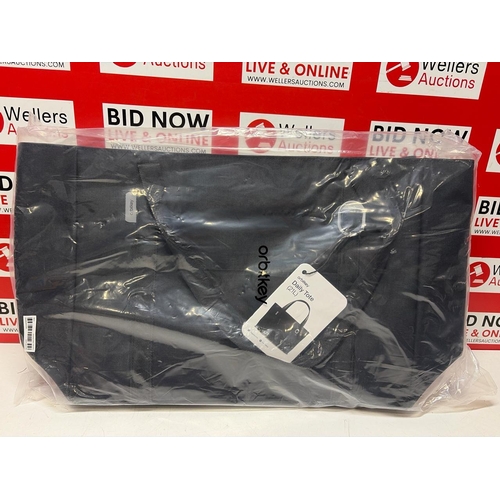 3098 - NEW ORBITKEY 2L DAILY TOTE