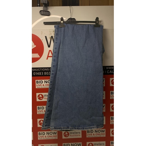 3155 - NEW LEVI'S JEANS, 32 X 34