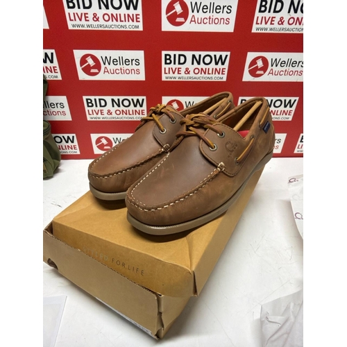 7061 - NEW CHATHAM GALLEY 2  DARK TAN SIZE 8  WITH BOX